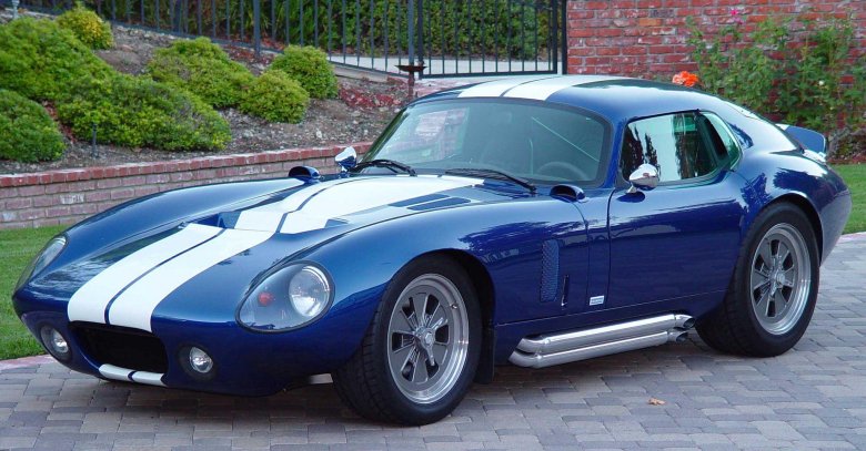 Shelby cobra daytona