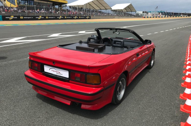 Кабриолет тойота