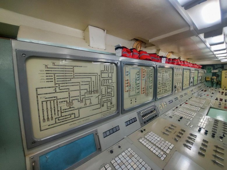 Атомный ледокол ленин