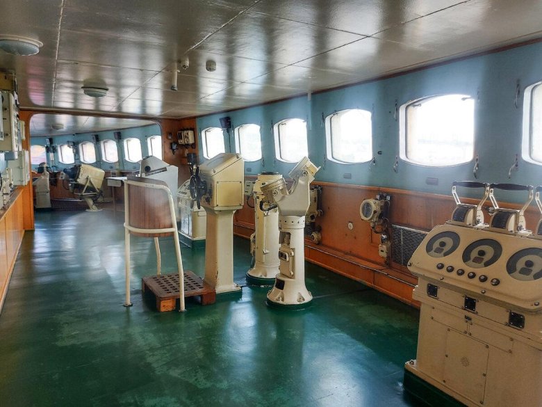 Атомный ледокол ленин