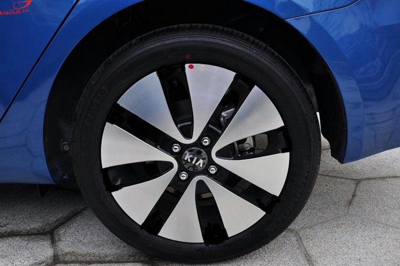 Синий киа рио