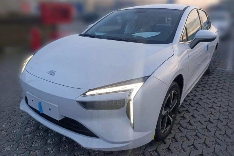 Китайский электромобиль neta