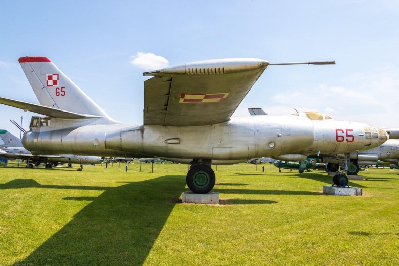 Ту 16 реактивный самолёт