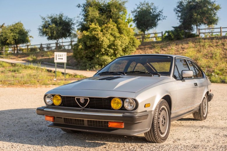 Alfa romeo gtv6 1986