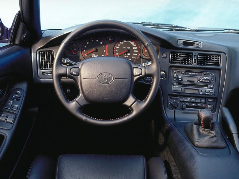 Toyota supra 2002 салон