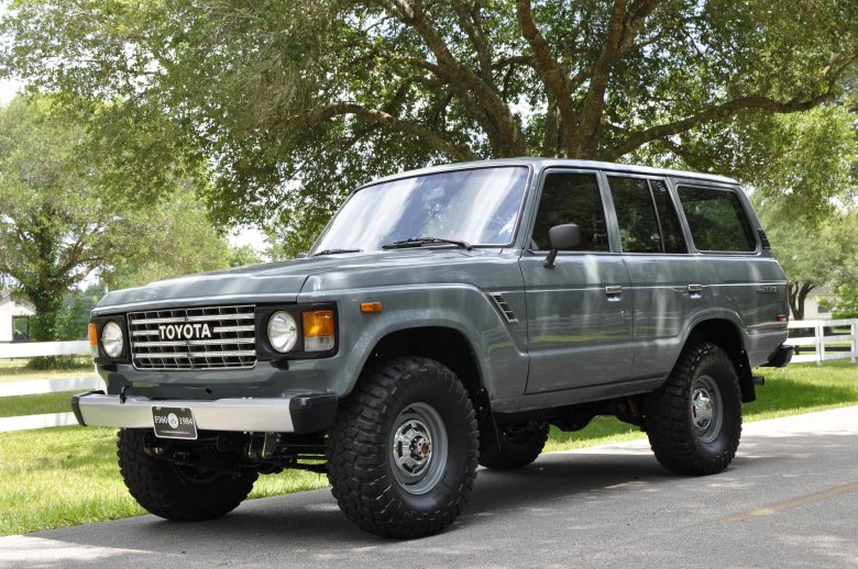 Toyota land cruiser fj60