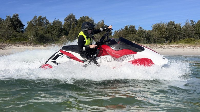 Jet ski