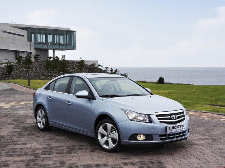 Chevrolet cruze 2011 седан