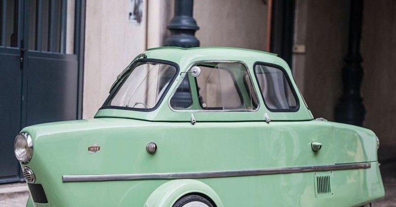 Машина мотоколяска инвалидка