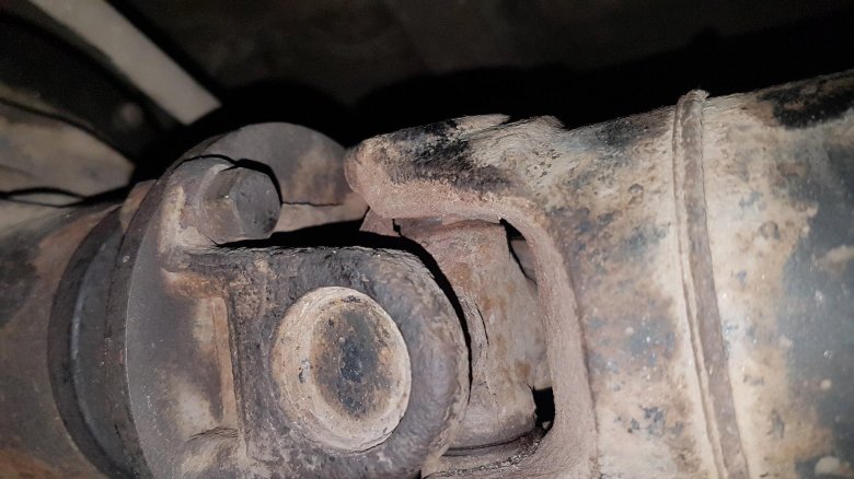 Крестовина кардан