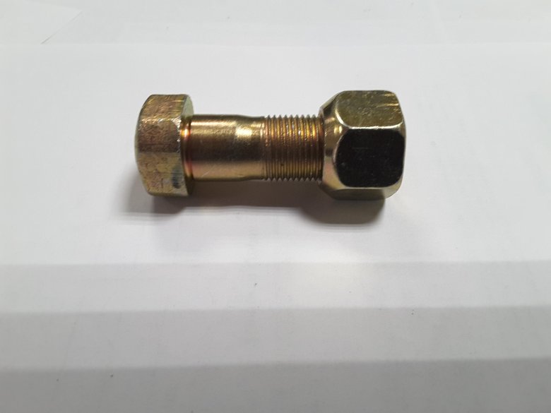 Болт заднего колеса 40-3104021