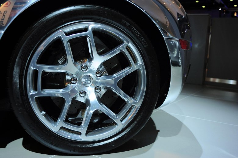 Колесо бугатти вейрон