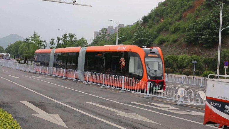 Трамвай в китае