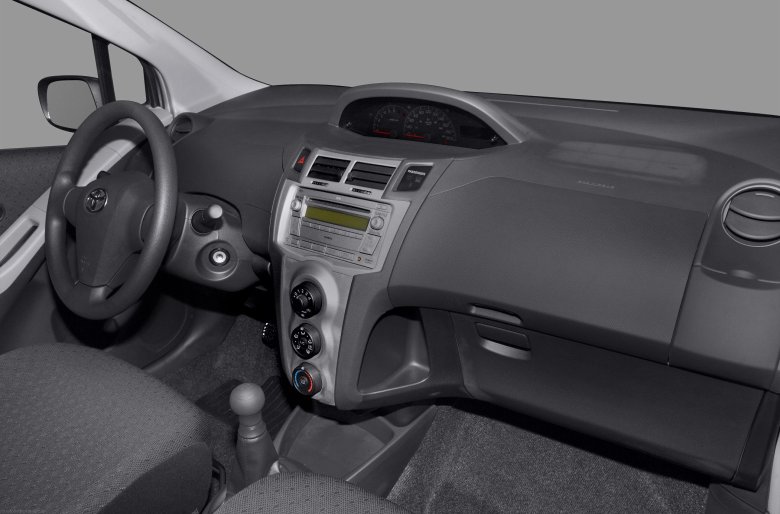 Toyota yaris 2010
