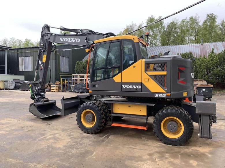 Экскаватор volvo