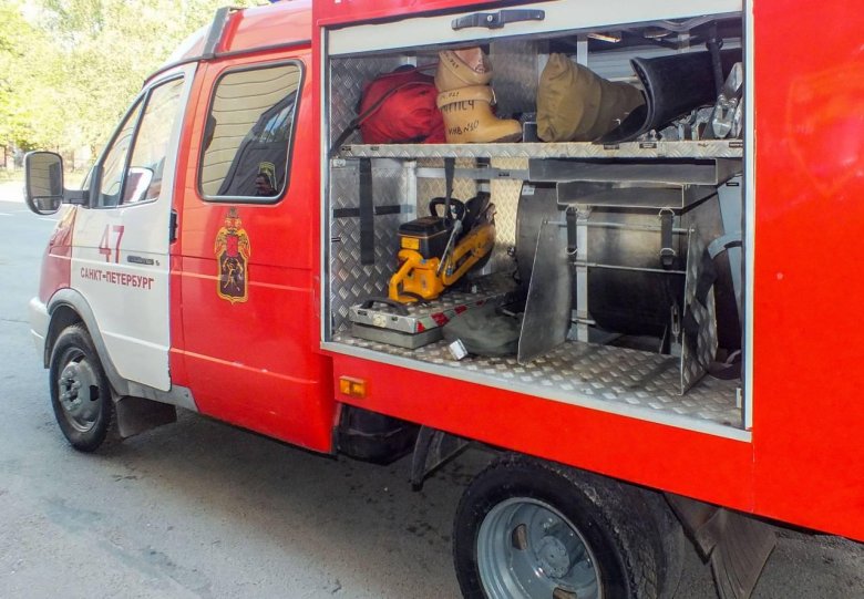 Аварийно спасательный автомобиль