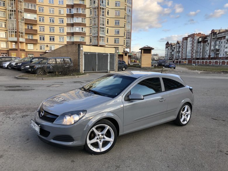 Opel astra h r18