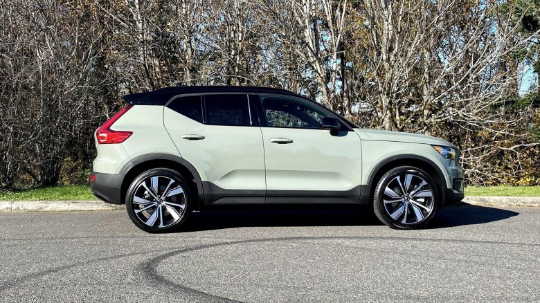 Volvo кроссовер xc40