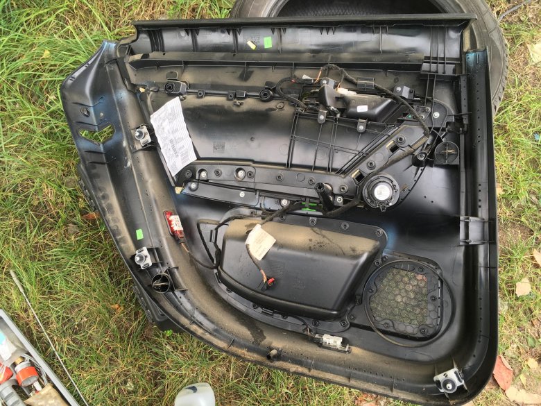 Плипсы двери ауди а6с7