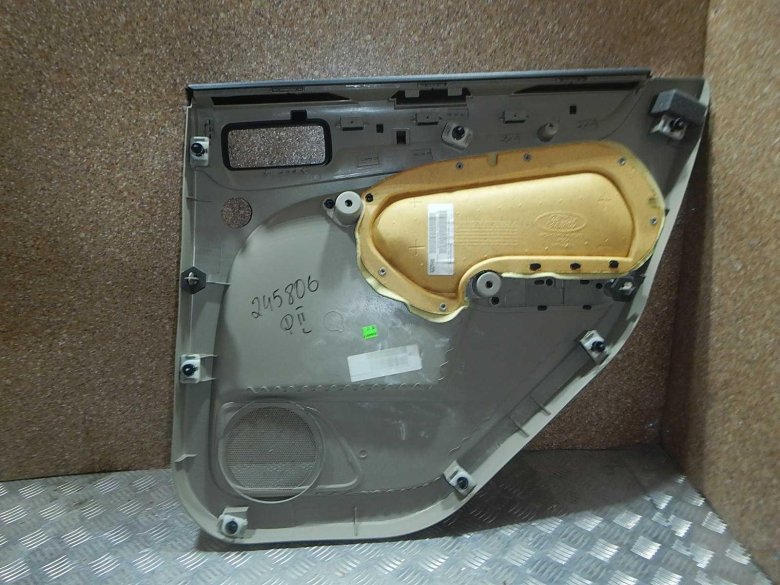 Обшивка двери форд фокус 2