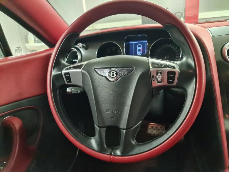 Бентли континенталь gt 2011 года