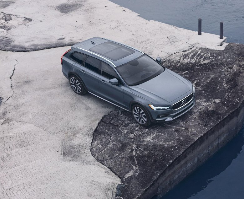 Volvo v 90 cross country