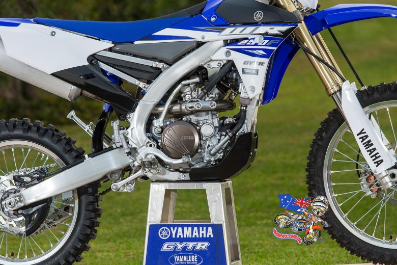 Мотоцикл yamaha yz