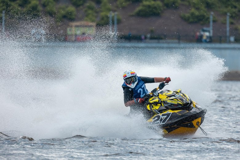 Чемпион россии по аквабайку