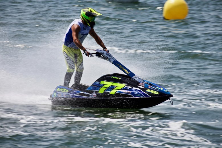 Подводный гидроцикл