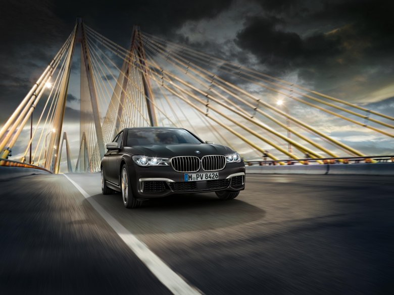 Bmw m 760 li