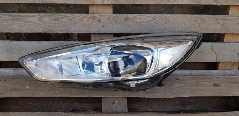 Фара левая ford focus 3