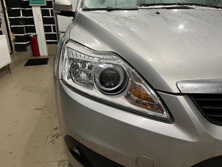 Фара ford focus ii