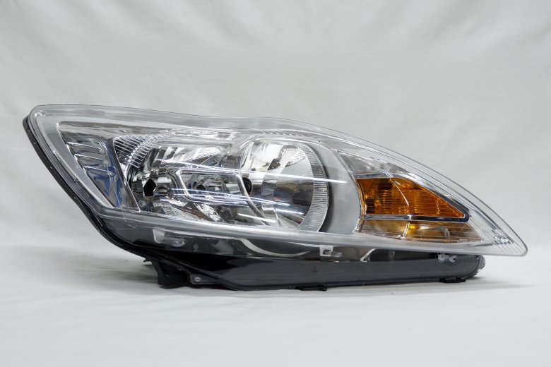 Фара правая для ford focus 2 рестайлинг