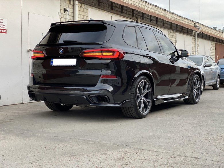 Bmw x 5 g 05 m performance