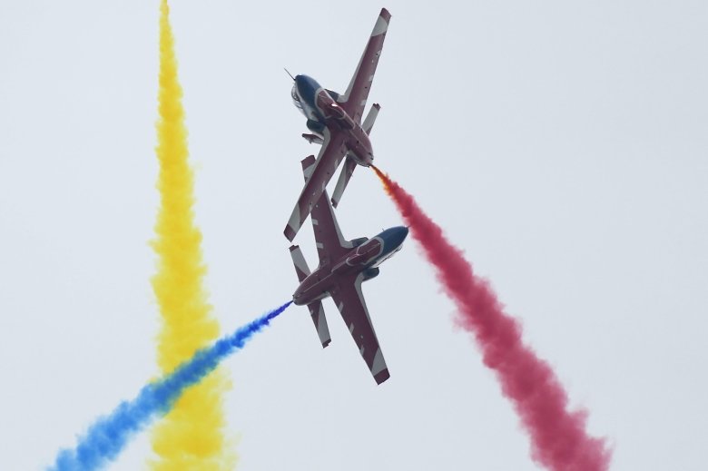 Красные стрелы пилотажная группа