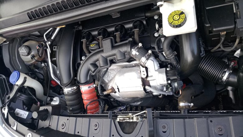 Мотор peugeot 3008