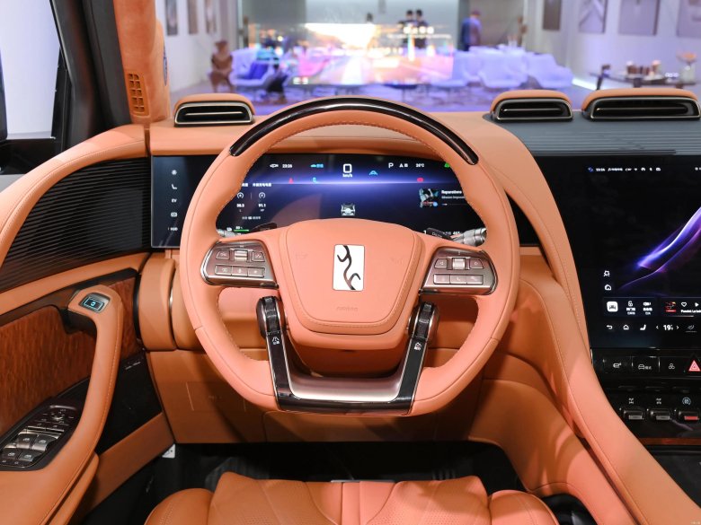 Ю 8 автомобиль китайский