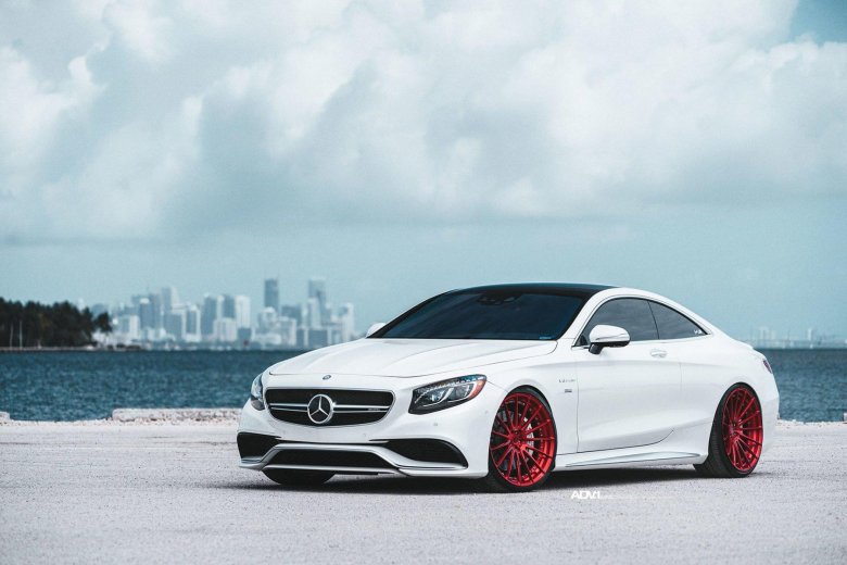 Mercedes benz s 63 amg coupe