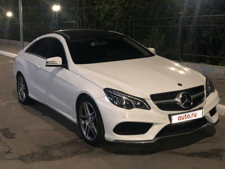 Мерседес бенц е 200 купе белый
