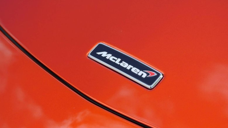 Макларен значок