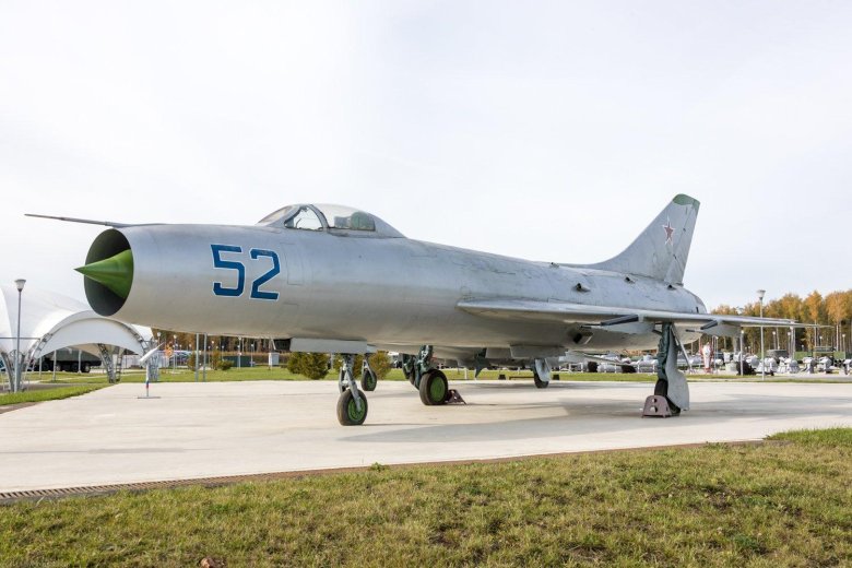 Истребитель-перехватчик су-9