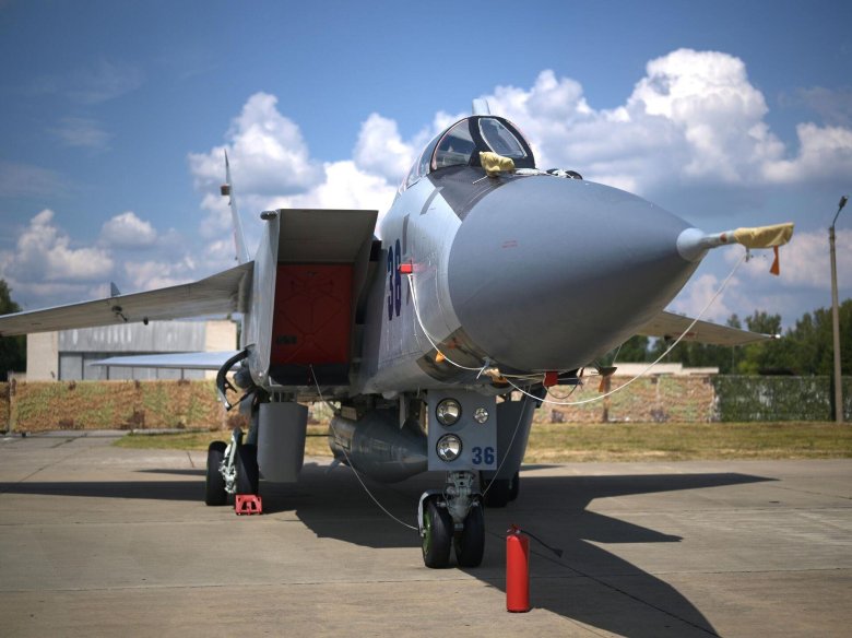 Миг 31 с кинжалом