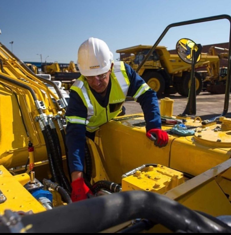 Техническая эксплуатация подъемно транспортных строительных дорожных машин и оборудования по отраслям