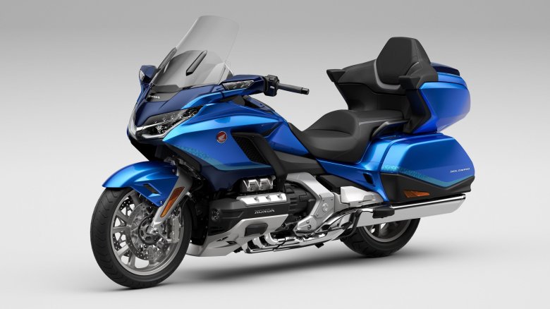 Мотоцикл honda gold wing