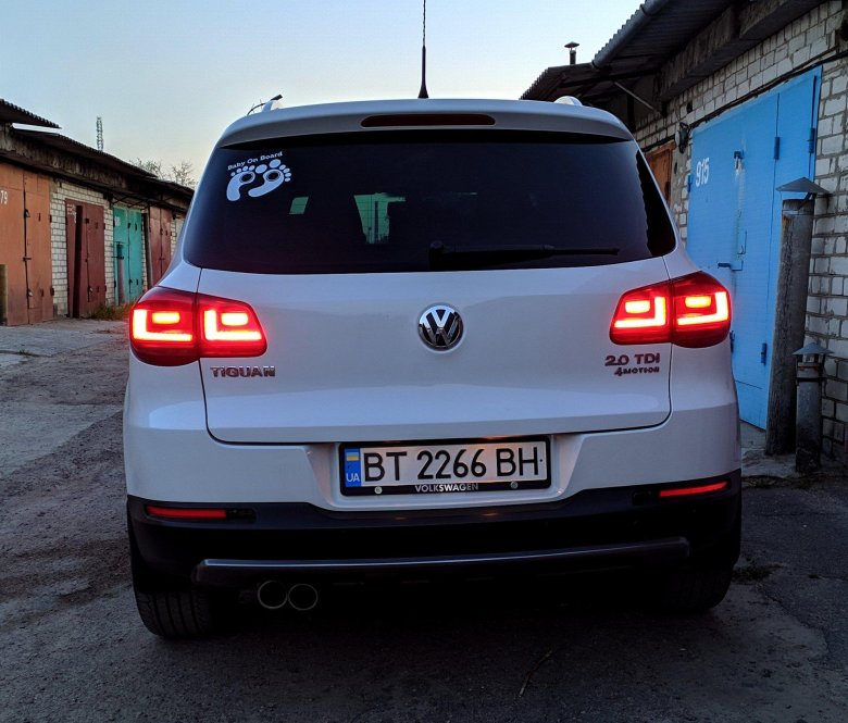 Фольксваген тигуан сзади