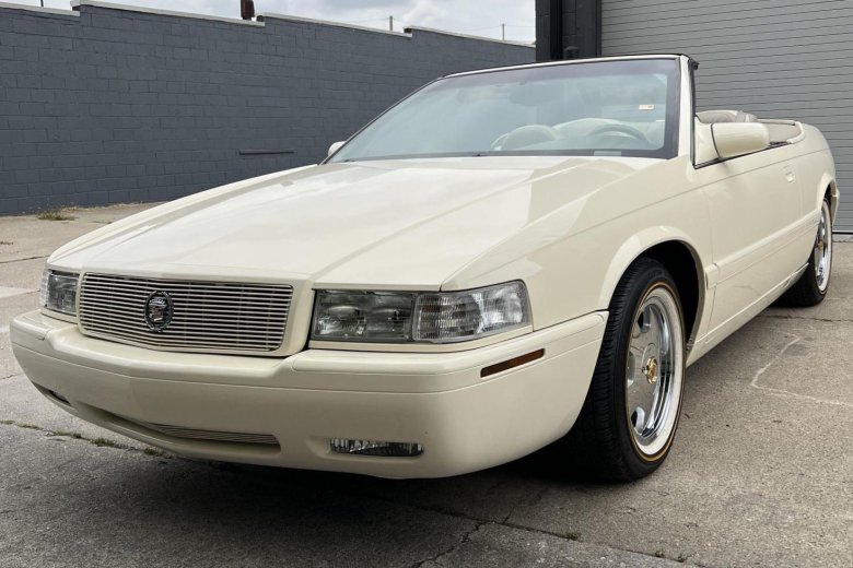 Cadillac eldorado 2000