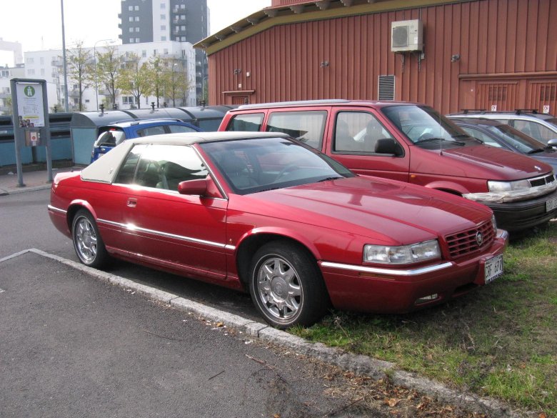 Cadillac eldorado 2002