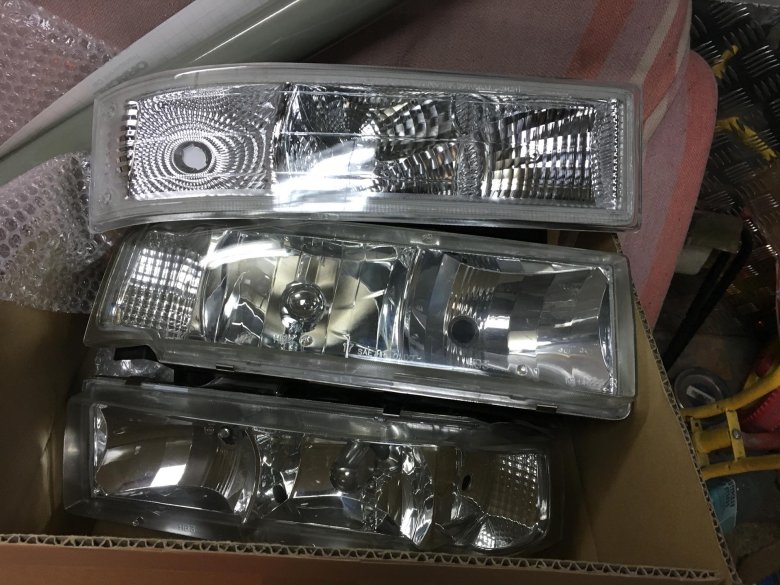 Фары chevrolet astro