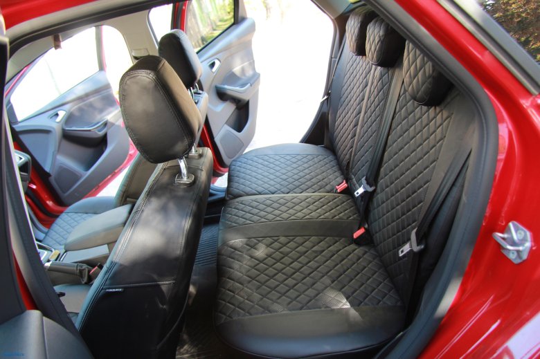 Чехлы на сиденья форд фокус 3