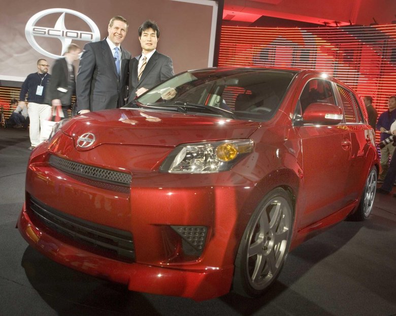 Тойота скион